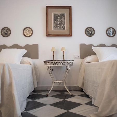 Gatu Premium Apartamento Palacio Oneto Con Jardin Privado " Preferente Mayores De 25 Anos Y Familias " El Puerto de Santa Maria Exterior foto