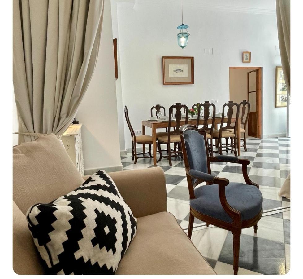 Gatu Premium Apartamento Palacio Oneto Con Jardin Privado " Preferente Mayores De 25 Anos Y Familias " El Puerto de Santa Maria Exterior foto