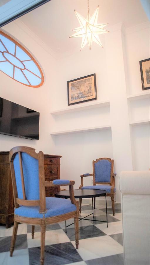 Gatu Premium Apartamento Palacio Oneto Con Jardin Privado " Preferente Mayores De 25 Anos Y Familias " El Puerto de Santa Maria Exterior foto