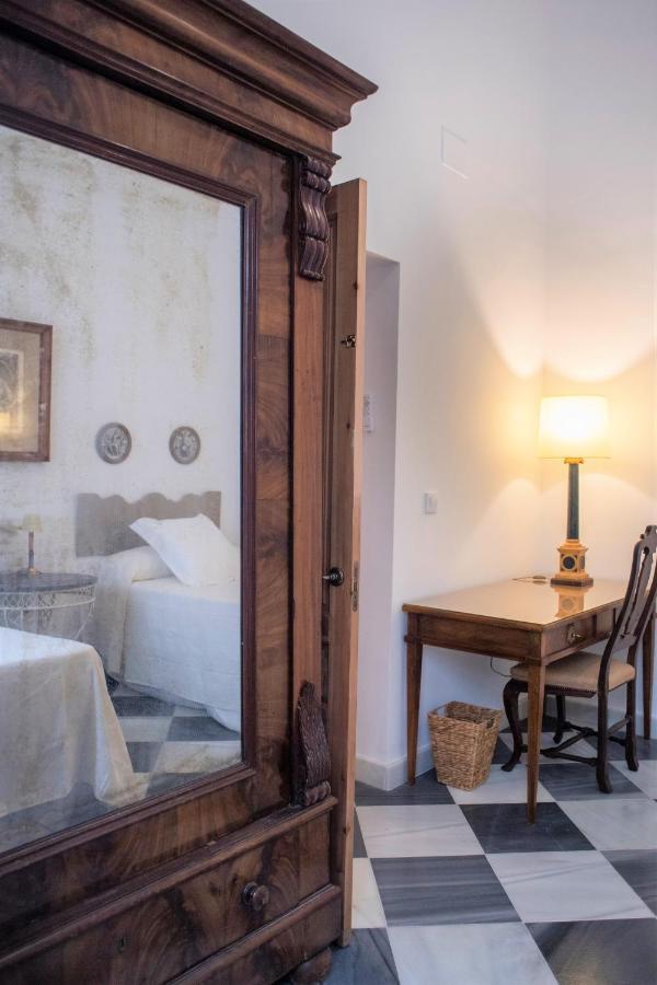 Gatu Premium Apartamento Palacio Oneto Con Jardin Privado " Preferente Mayores De 25 Anos Y Familias " El Puerto de Santa Maria Exterior foto